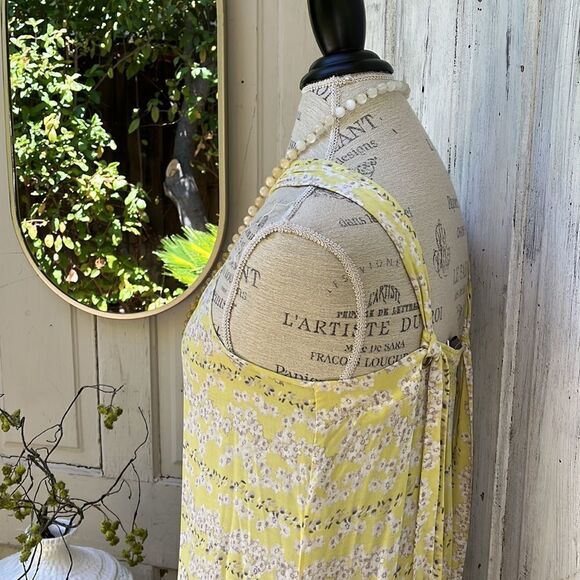 MINT VELVET HALTER NECK COVER UP/DRESS Size M   NWOT - Picture 3 of 6